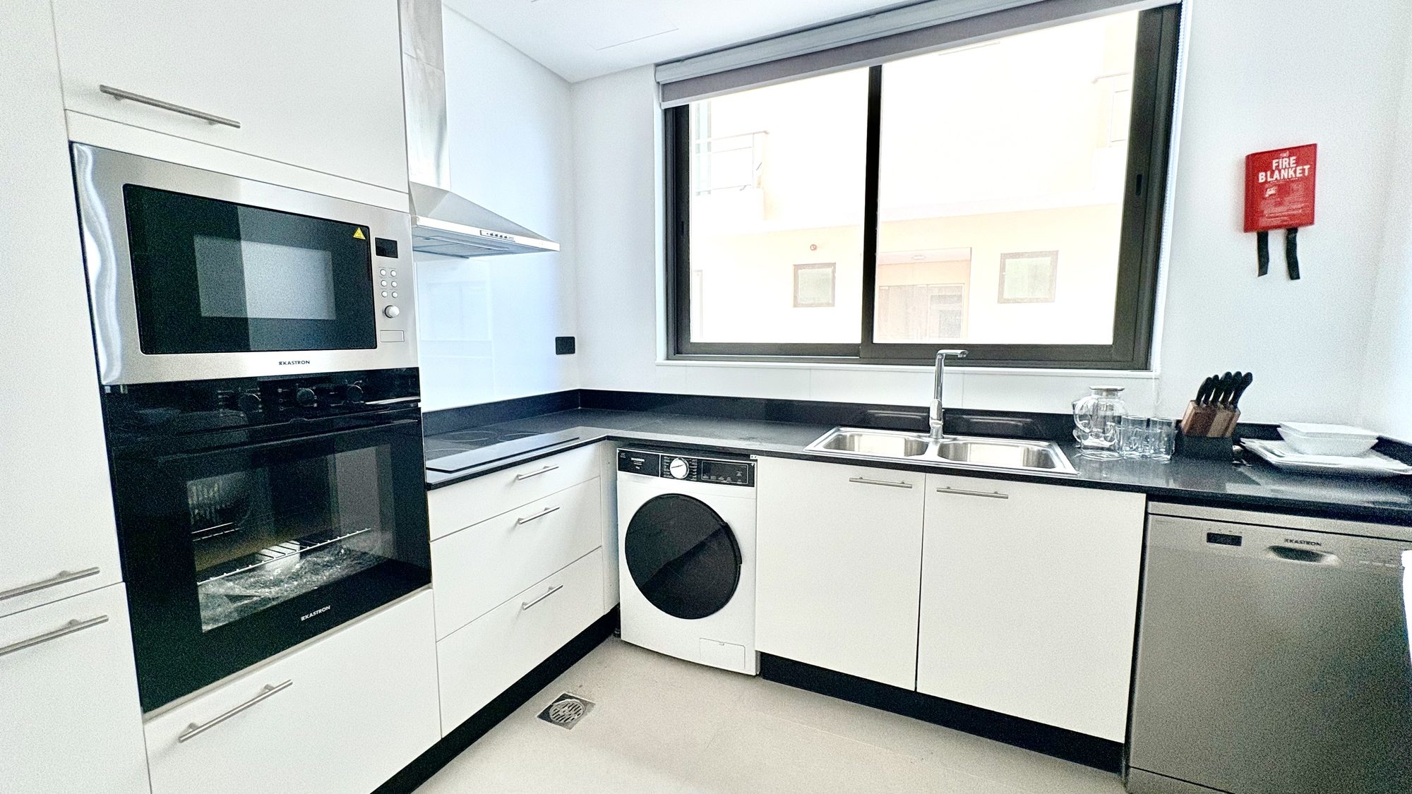 One-Bedroom Apartment with Two Bathrooms