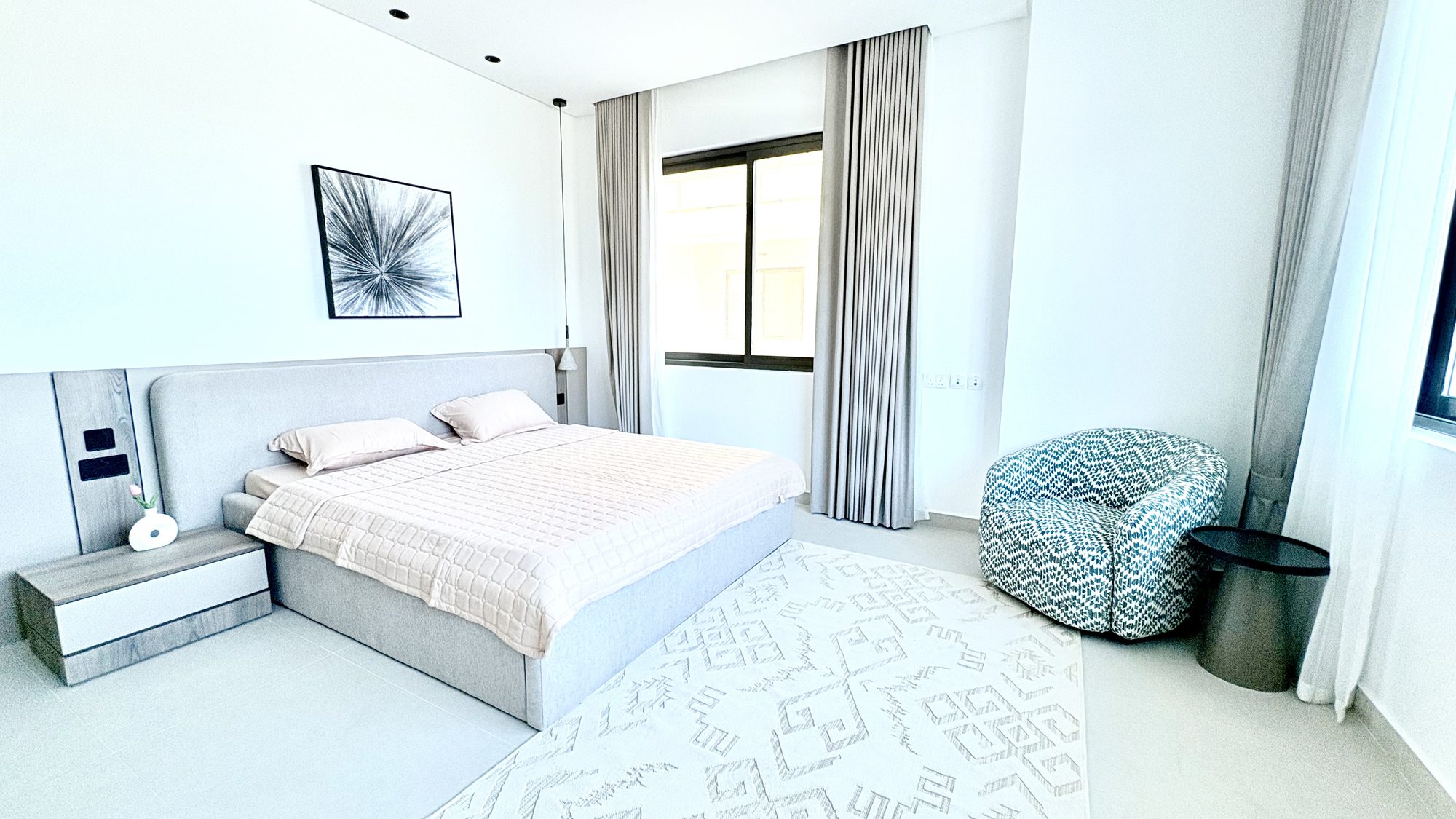 One-Bedroom Apartment with Two Bathrooms