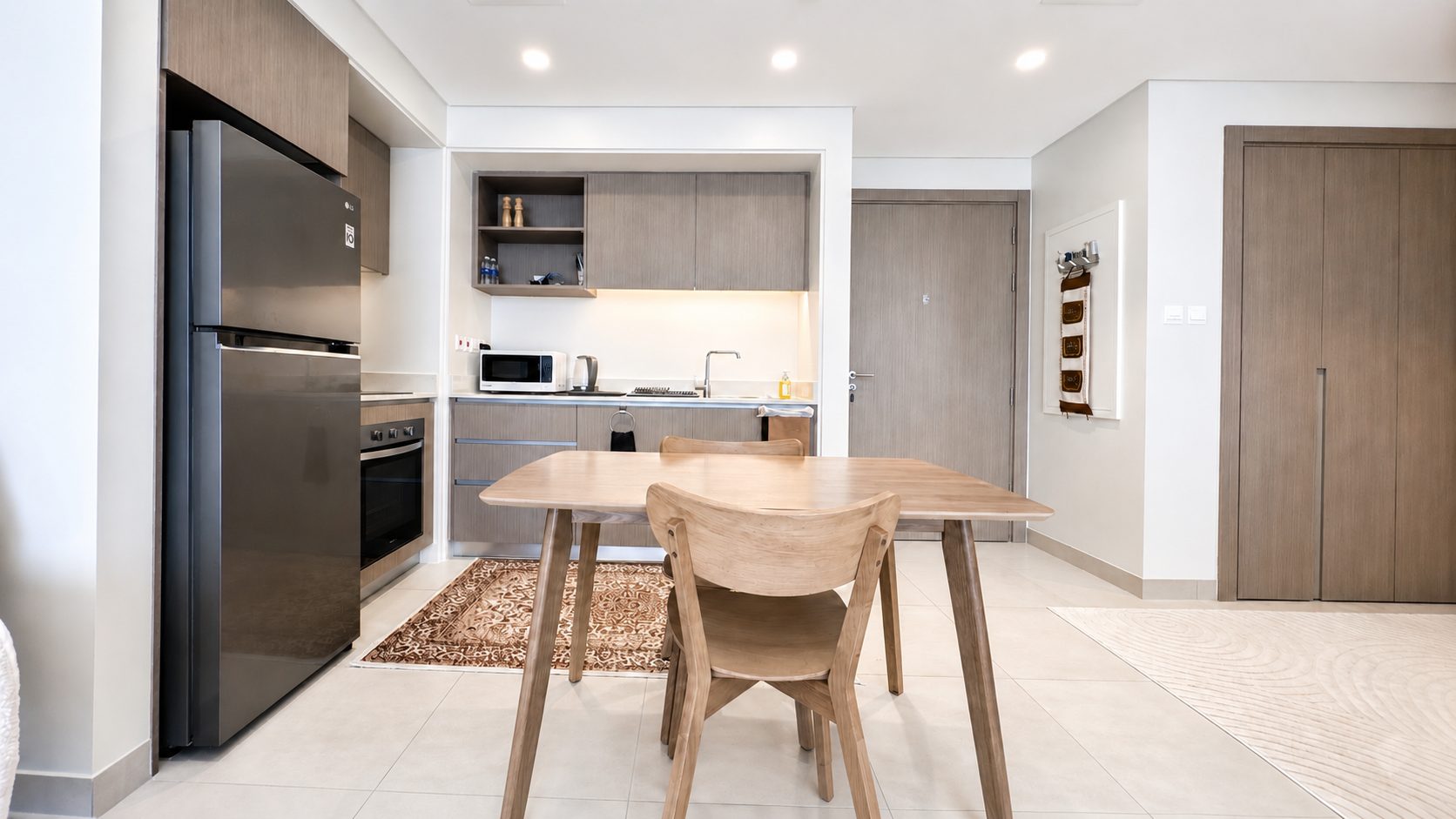 One Bedroom Apartment, Fully Furnished and Ready