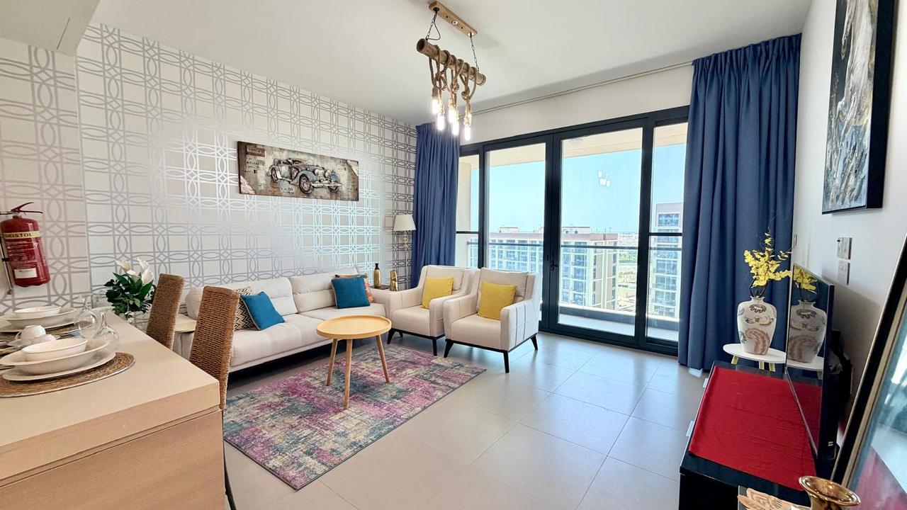 One-Bedroom Apartment with Shared Pool and Gym