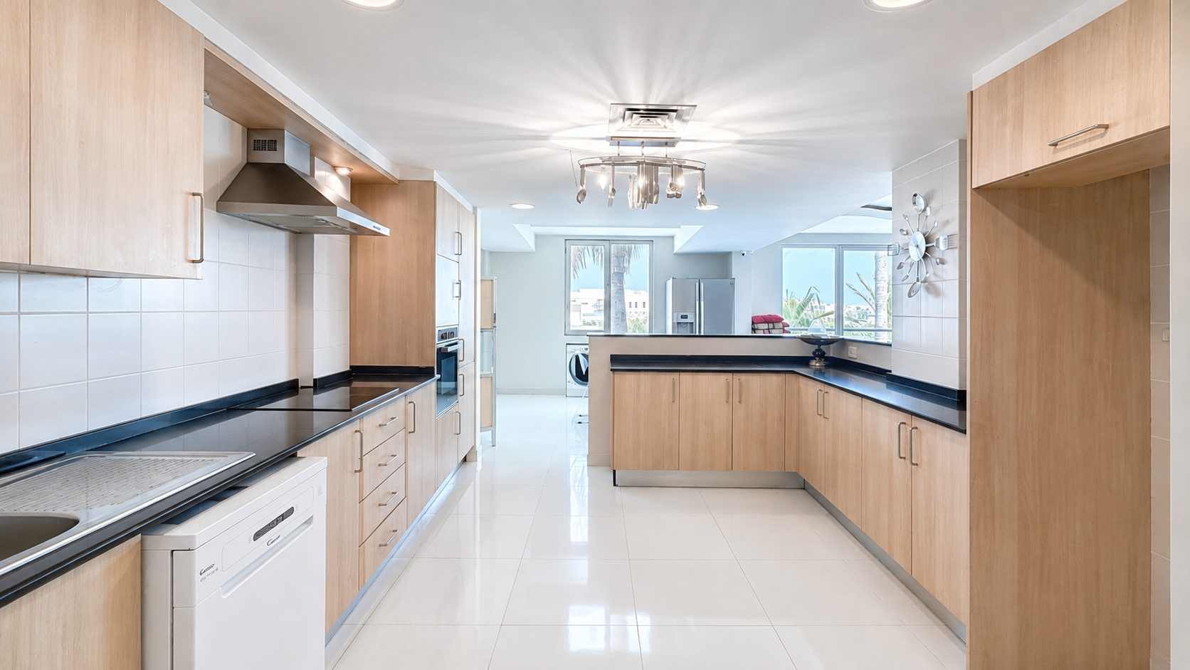 4-Bedroom Apartment with Water Views and Pool