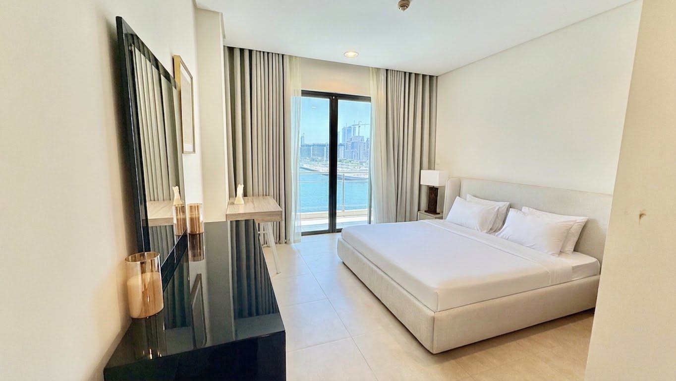 One-Bedroom Apartment with Dual Pools