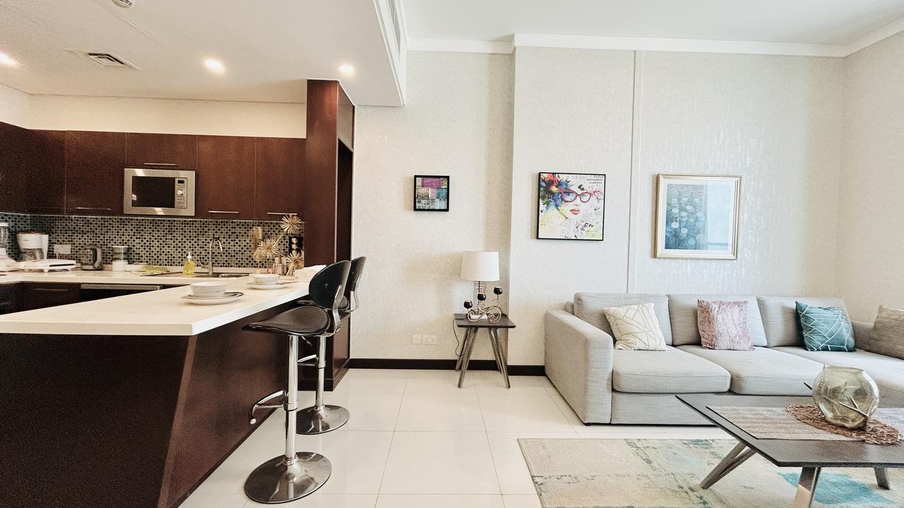 One-Bedroom Apartment with Two Bathrooms