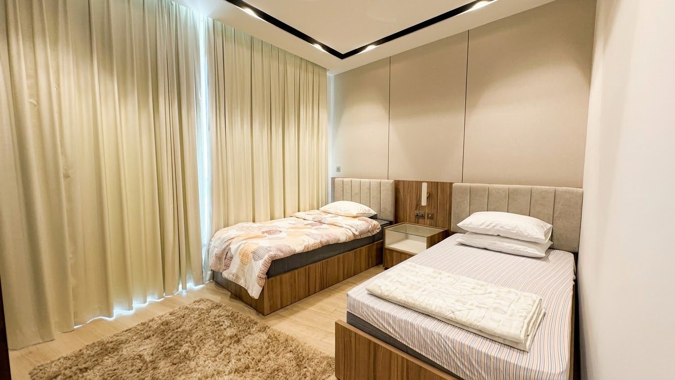 2-Bedroom Apartment with Water View and Balcony