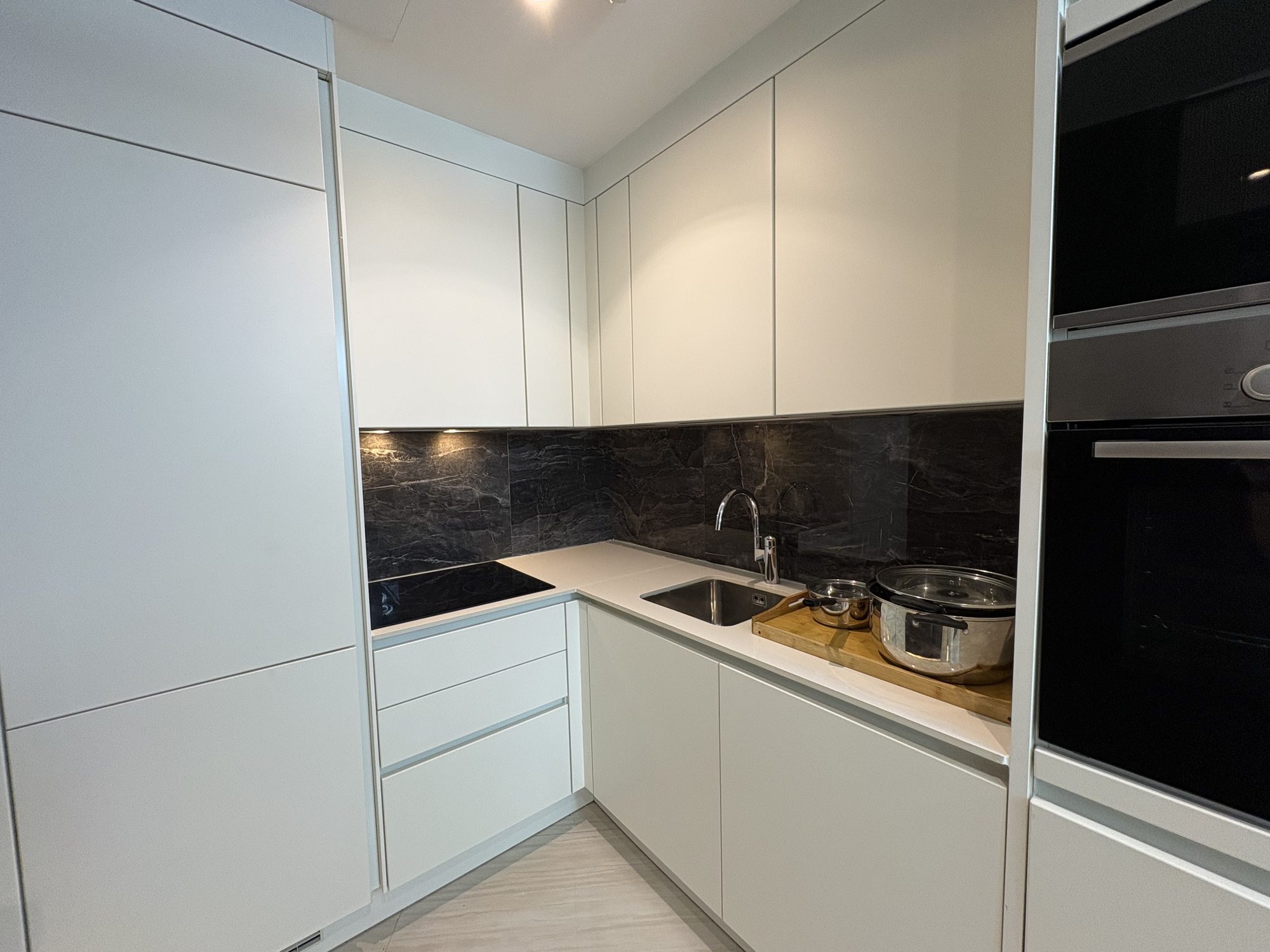 One-Bedroom Apartment with Water Views and Parking
