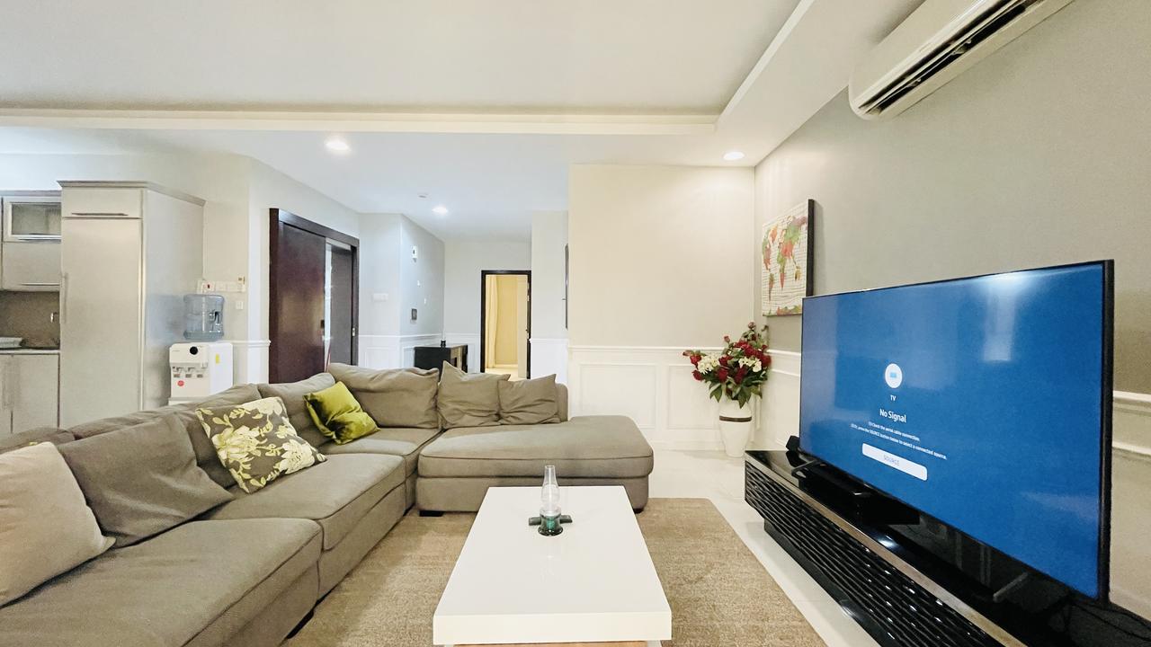 Two-Bedroom Apartment with Shared Pool and Gym