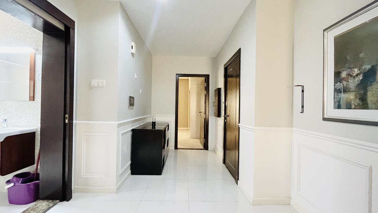Two-Bedroom Apartment with Shared Pool and Gym