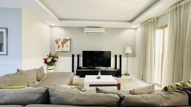 Two-Bedroom Apartment with Shared Pool and Gym