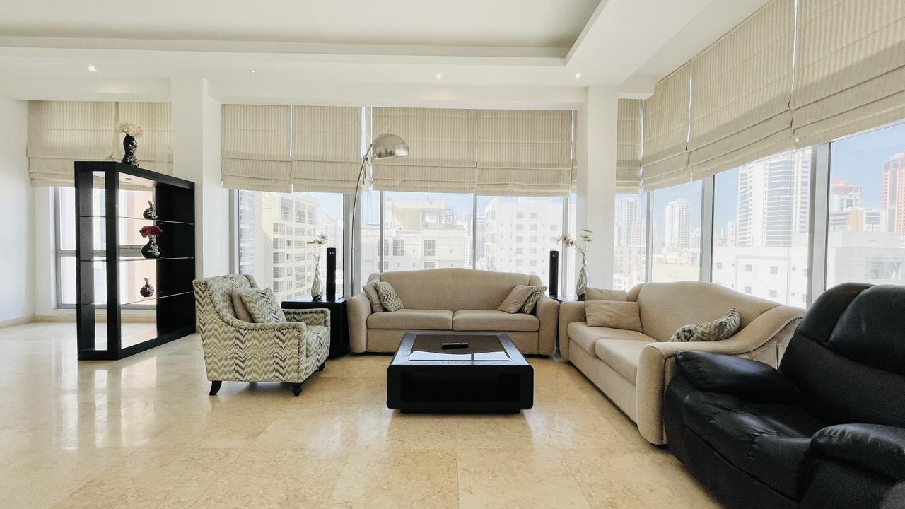 Two-Bedroom Apartment with Pool and Gym