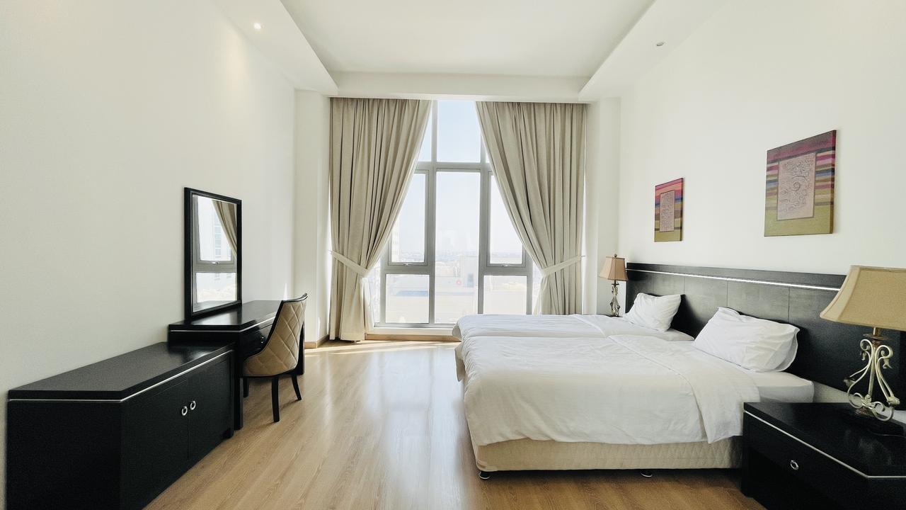 Two-Bedroom Apartment with Pool and Gym