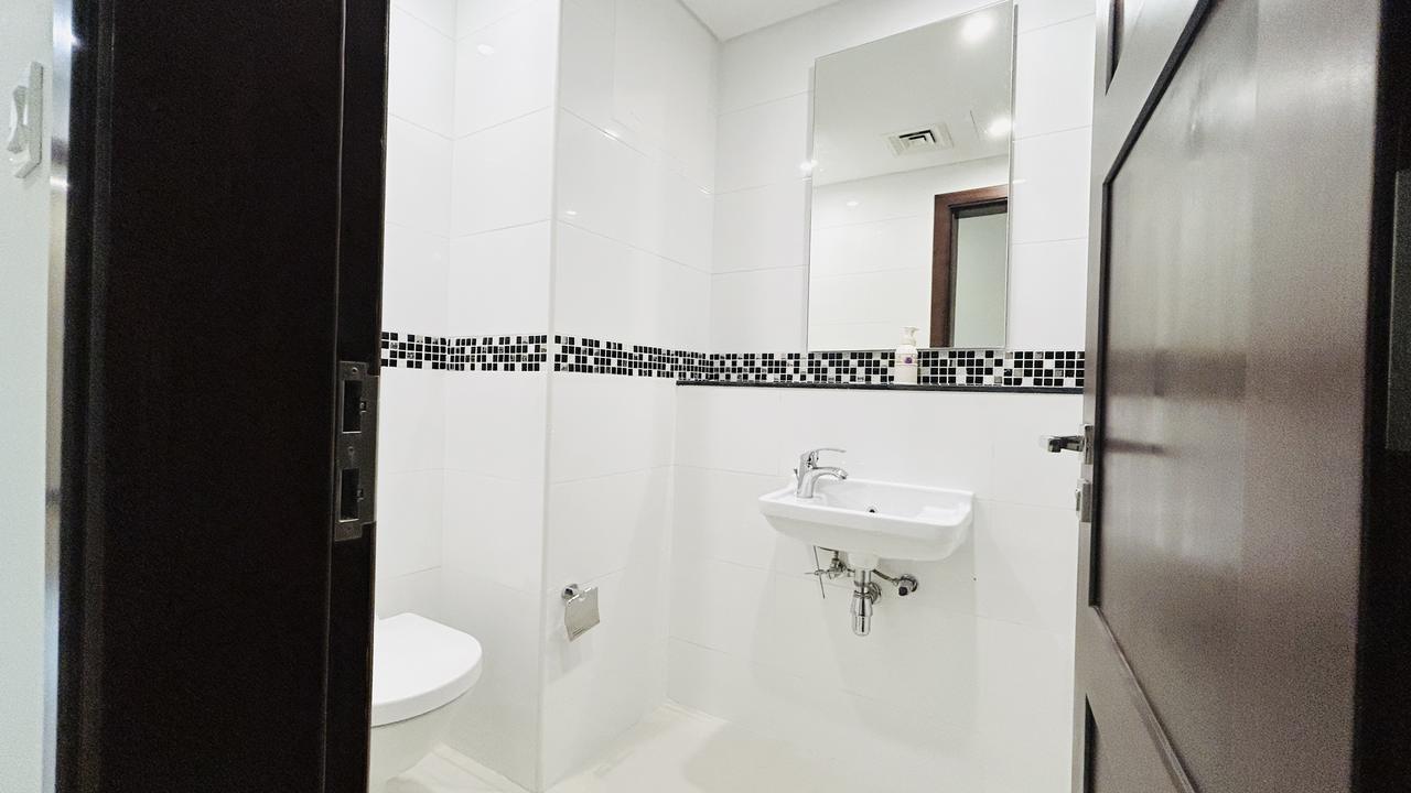 Two-Bedroom Apartment with Pool and Gym
