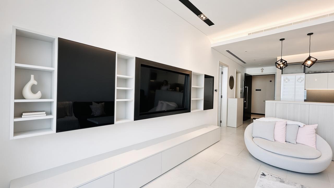 One-Bedroom Apartment with Two Bathrooms