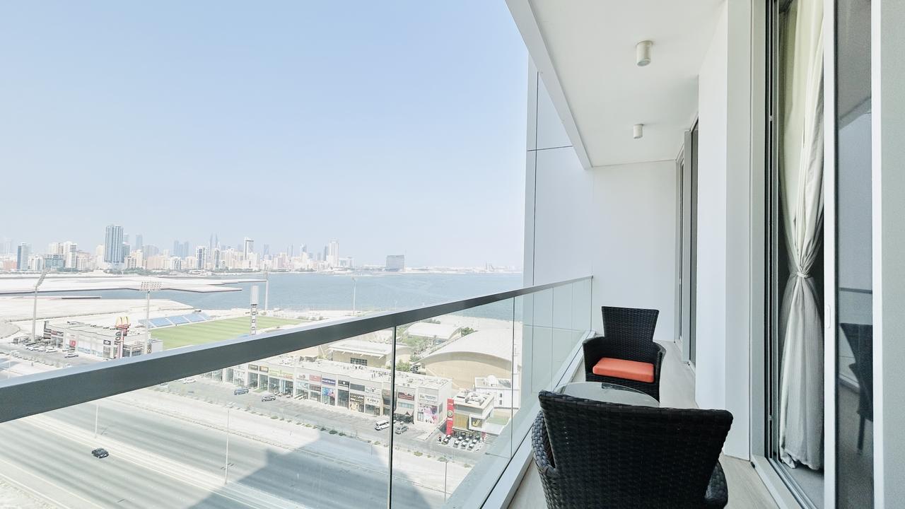 One-Bedroom Apartment with Two Bathrooms
