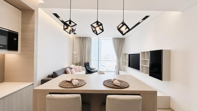 One-Bedroom Apartment with Two Bathrooms