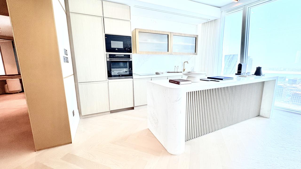 2-Bedroom Apartment with 3 Bathrooms and Parking
