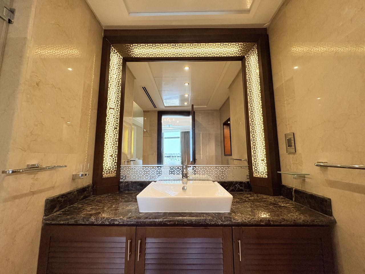 2-Bedroom Apartment with Water View and Balcony