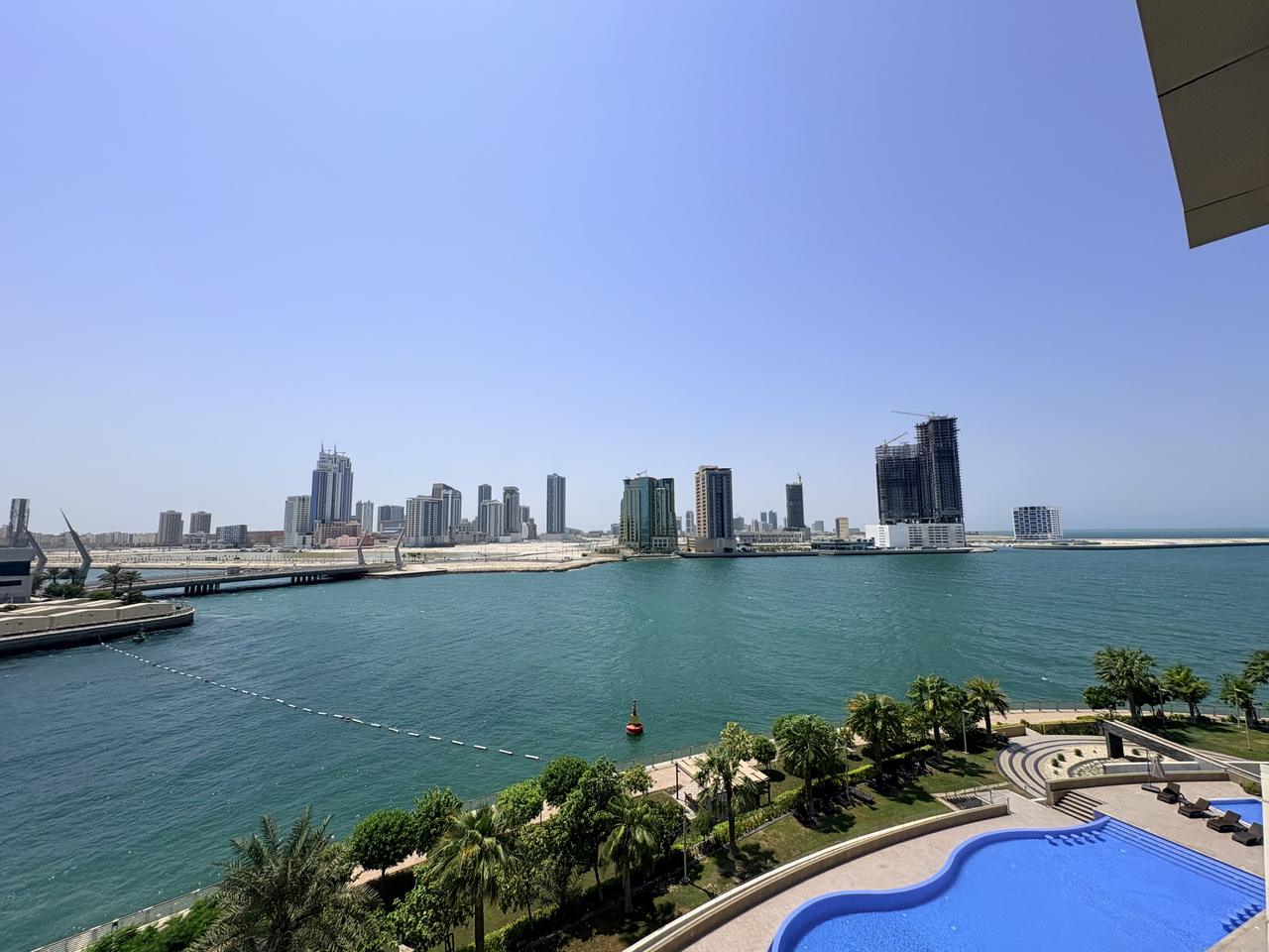 1-Bedroom Apartment with Water Views and Two Bathrooms