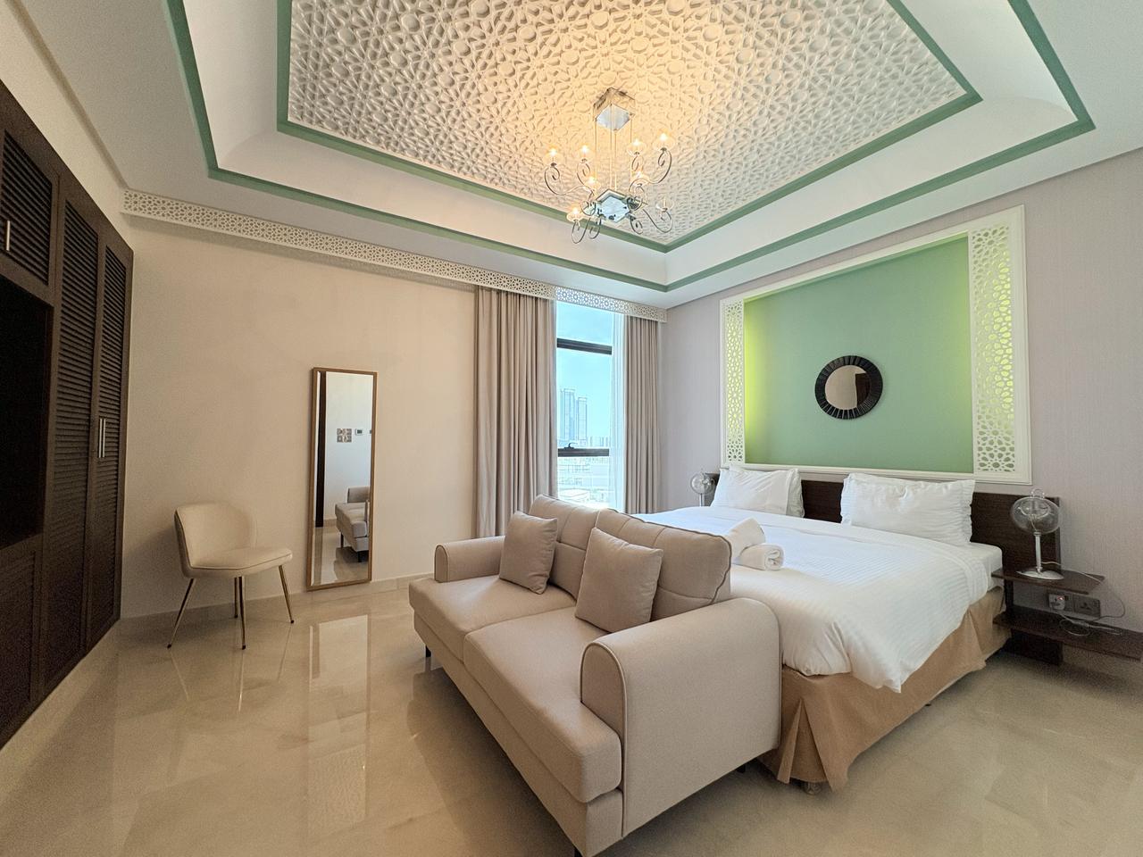 1-Bedroom Apartment with Water Views