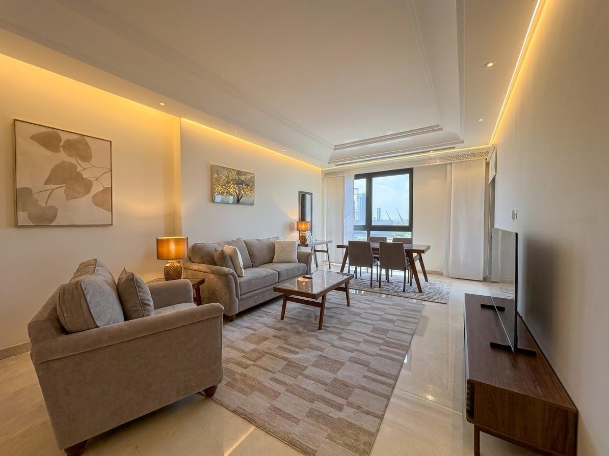 One-Bedroom Apartment with Water Views