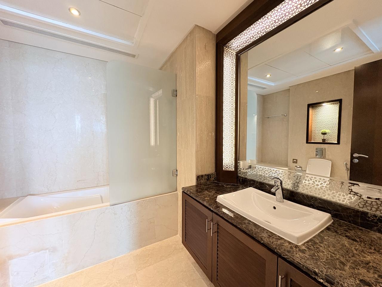One-Bedroom Apartment with Water Views