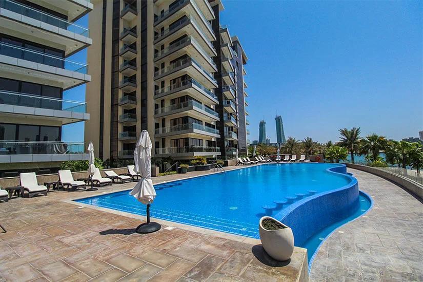 One-Bedroom Apartment with Water Views