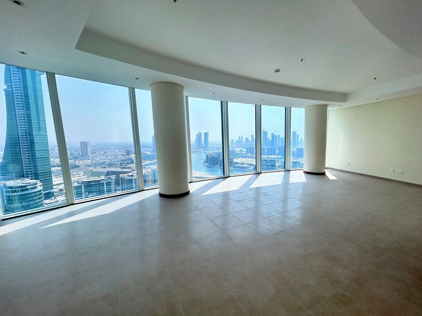 Two-Bedroom Flat with Three Bathrooms in Manama