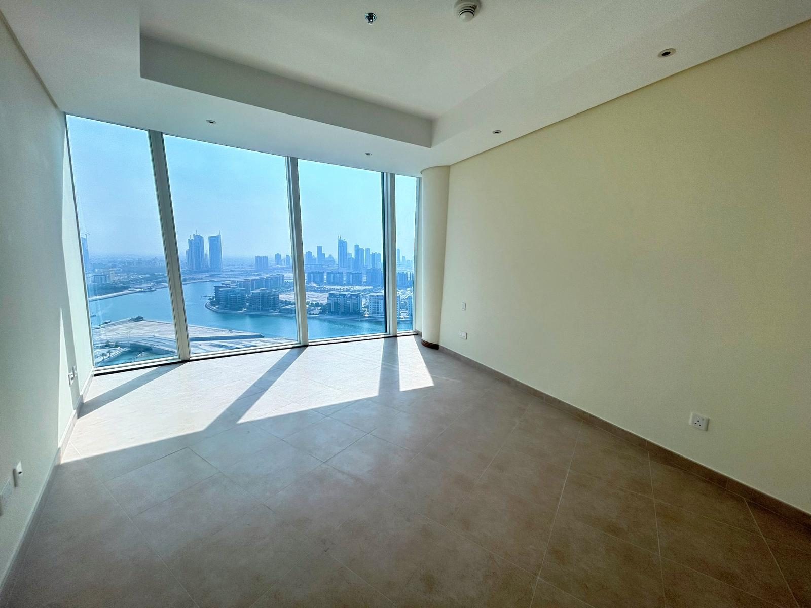 Two-Bedroom Flat with Three Bathrooms in Manama