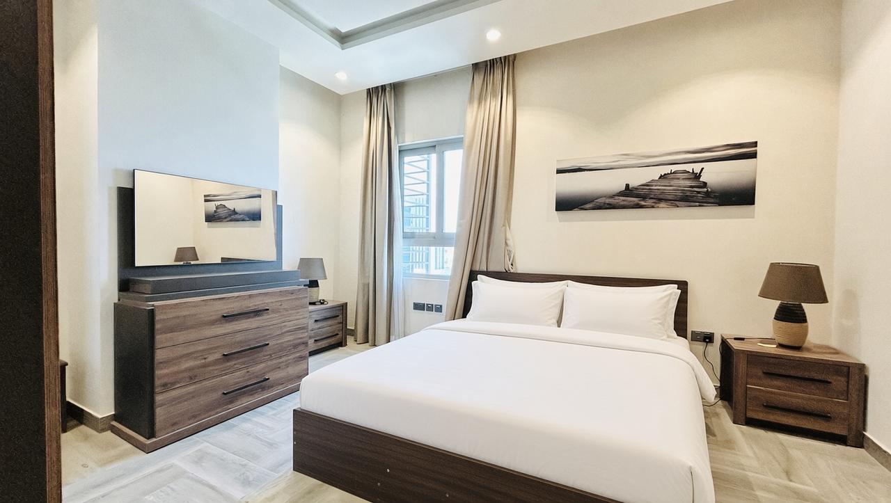 Two-Bedroom Apartment with Shared Pool and Gym