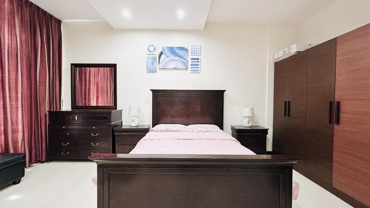 Two-Bedroom Apartment with Three Bathrooms