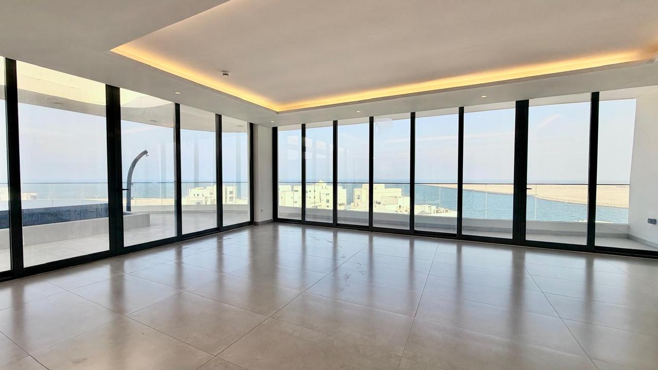Three Bedroom Duplex with Private Pool