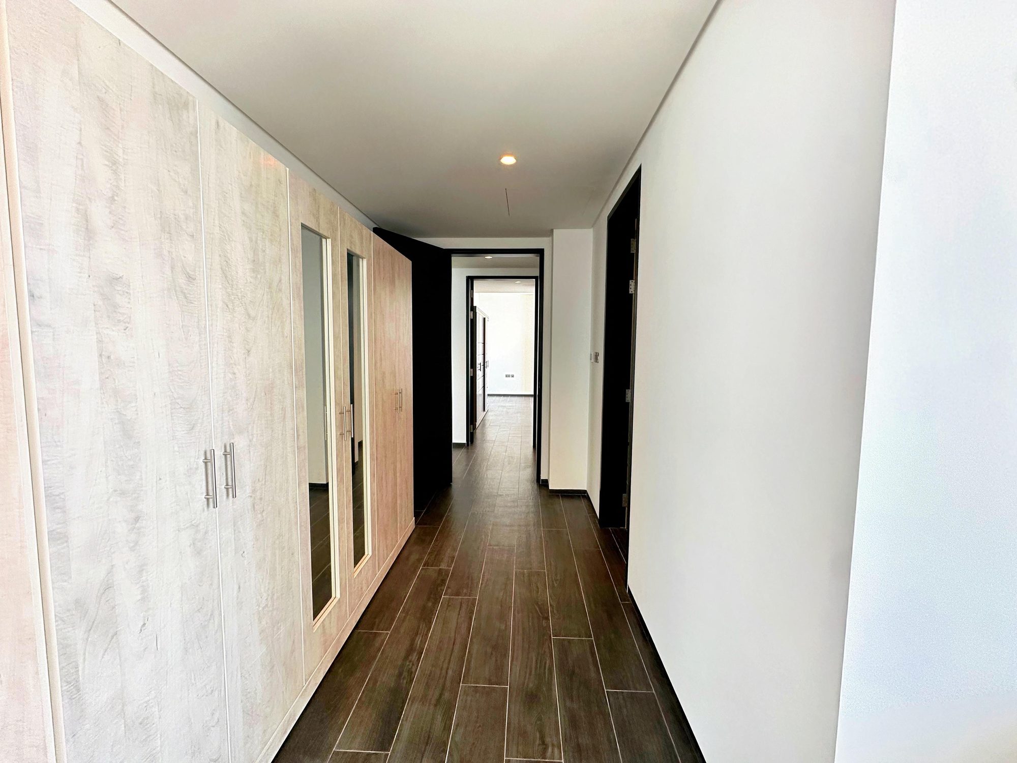 Two Bedroom Flat with Private Pool and Garden