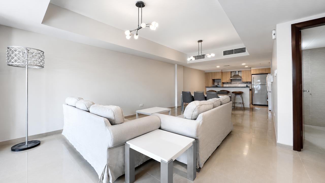 Two-Bedroom Ground Floor Apartment with Garden