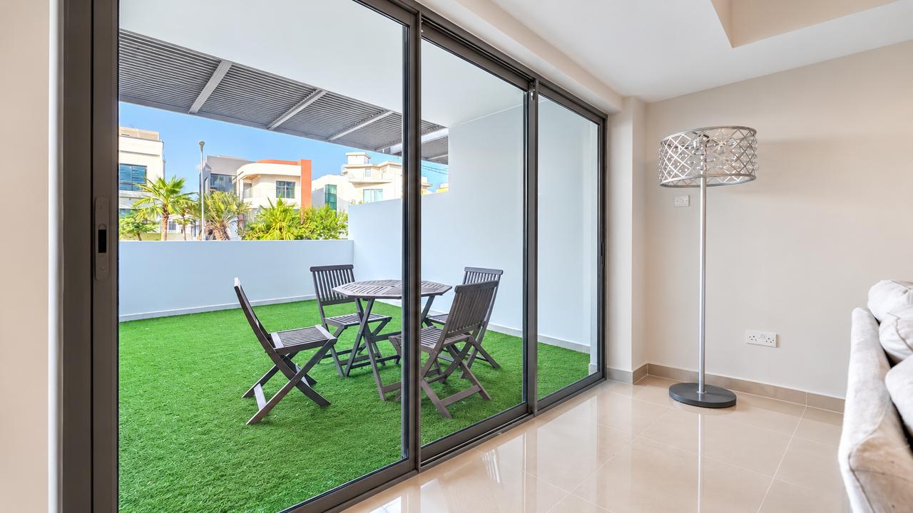 Two-Bedroom Ground Floor Apartment with Garden