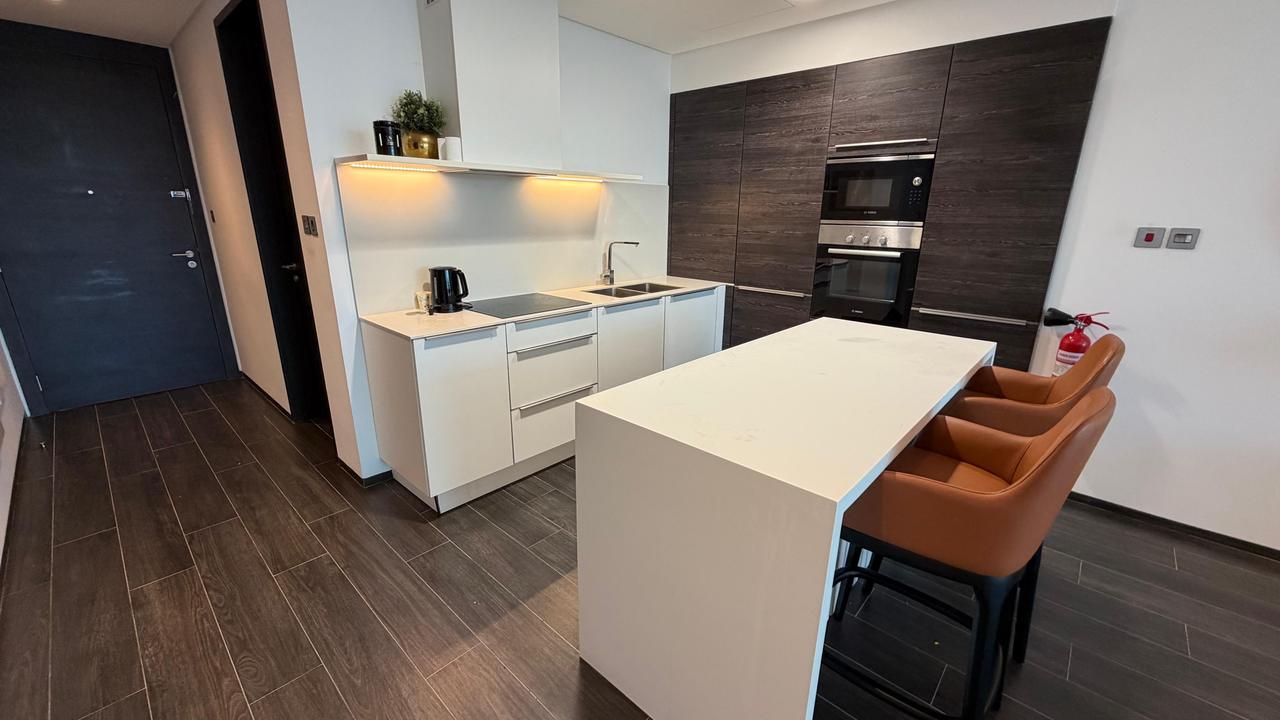 Three-Bedroom Apartment, 168 sqm, Fully Furnished