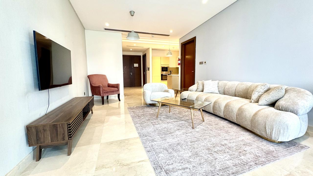 One-Bedroom Apartment with Water Views