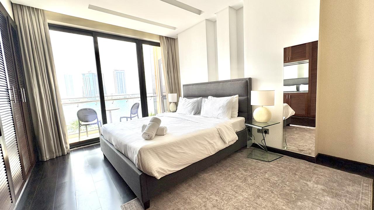 One-Bedroom Apartment with Water Views