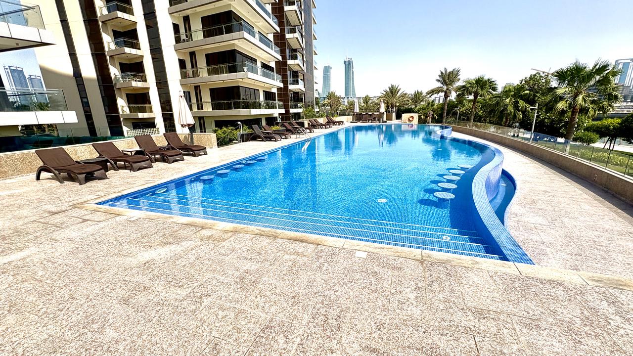 One-Bedroom Apartment with Water Views