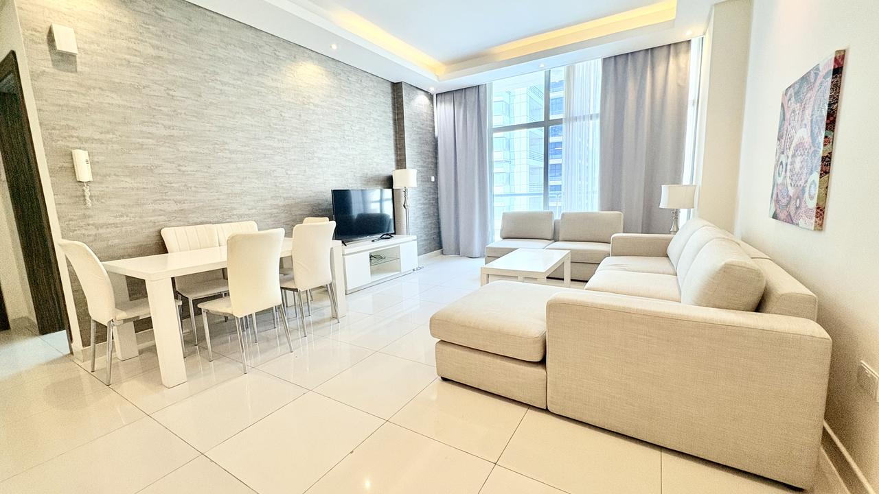 Two-Bedroom Apartment with Pool and Gym