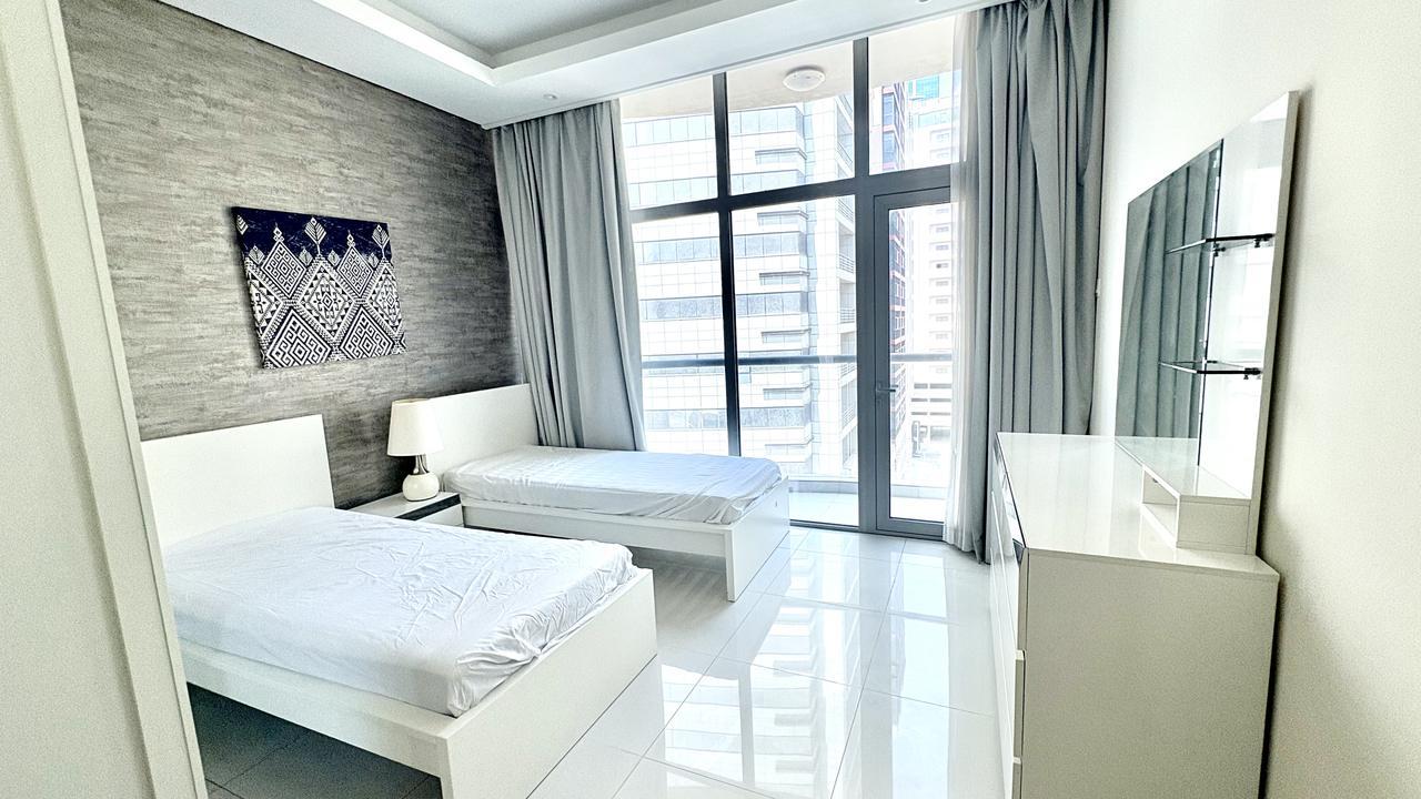 Two-Bedroom Apartment with Pool and Gym