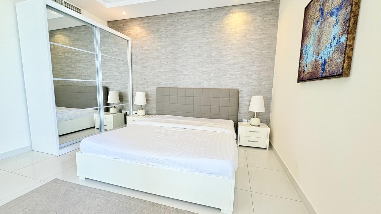 Two-Bedroom Apartment with Pool and Gym