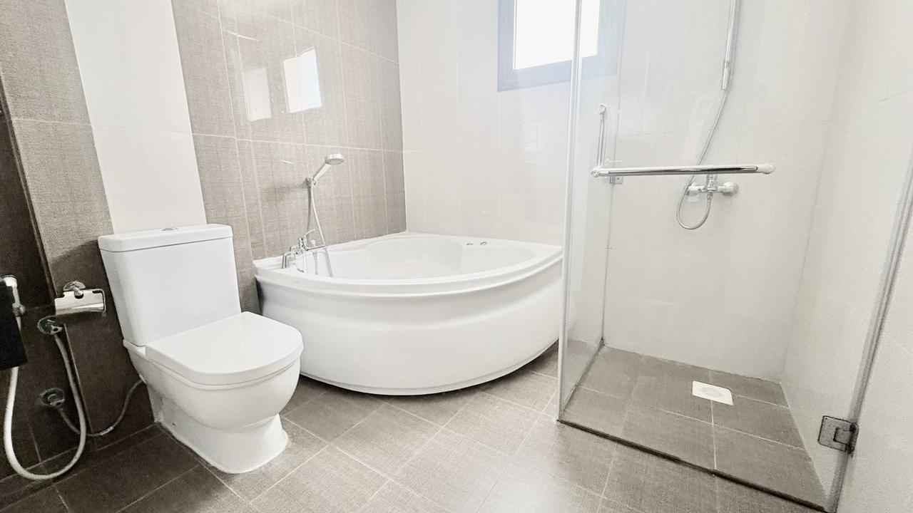 Two-Bedroom Apartment with Three Bathrooms