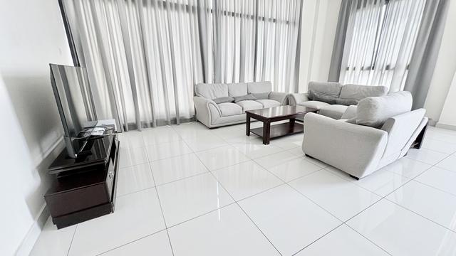 Two-Bedroom Apartment with Three Bathrooms