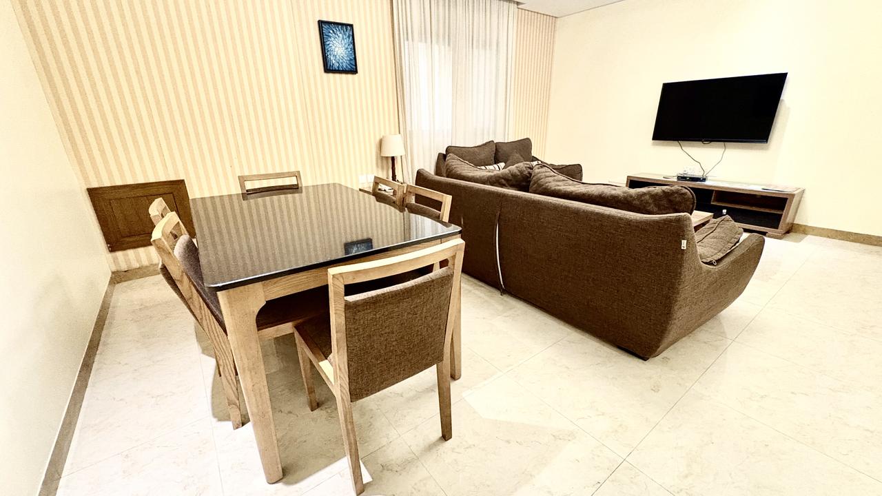 2 Bedroom Apartment with Pool and Spa Access