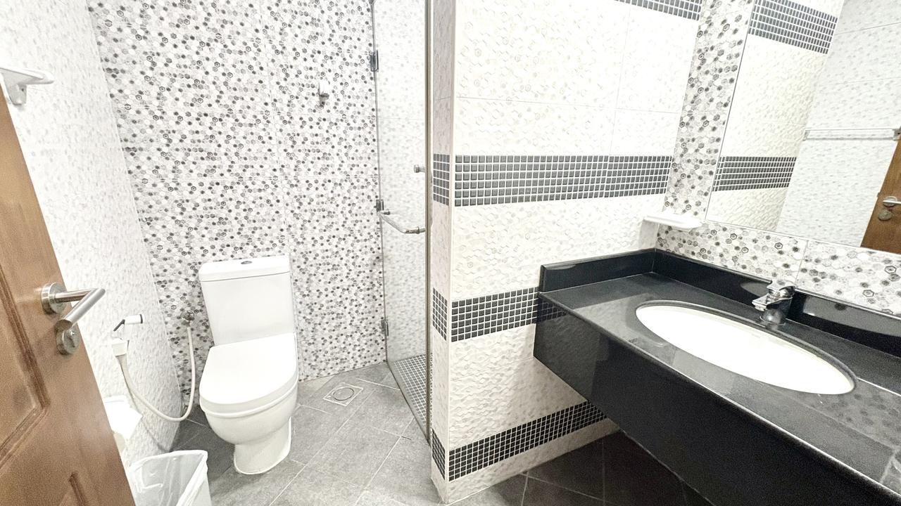 2 Bedroom Apartment with Pool and Spa Access