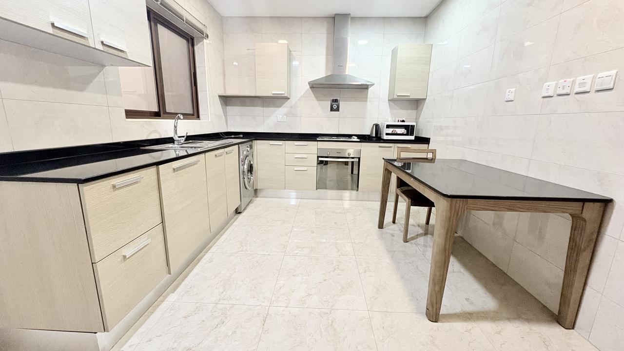 One-Bedroom Apartment with Pool and Gym Access