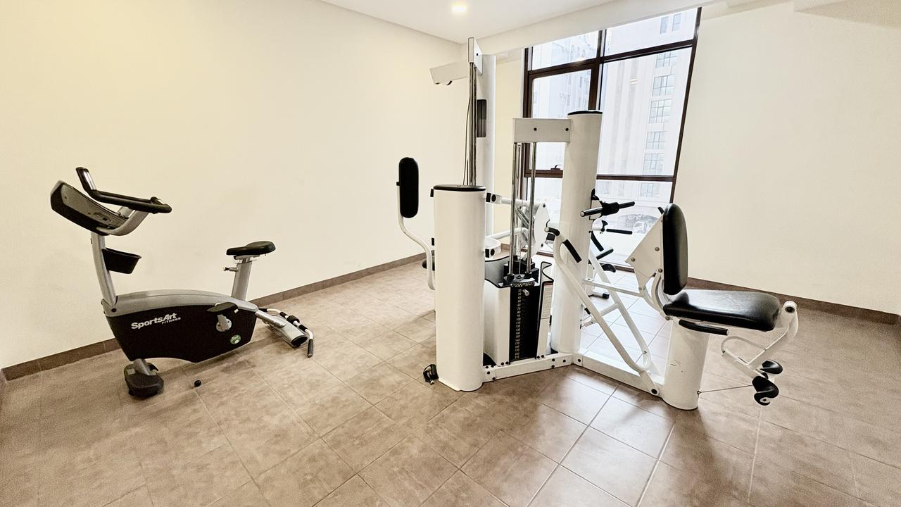 One-Bedroom Apartment with Pool and Gym Access