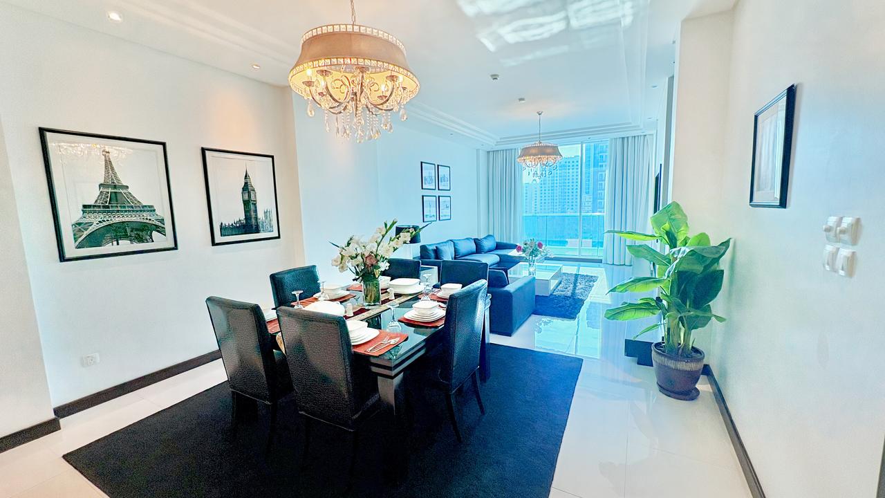 Three Bedroom Apartment with Private Pool and Gym