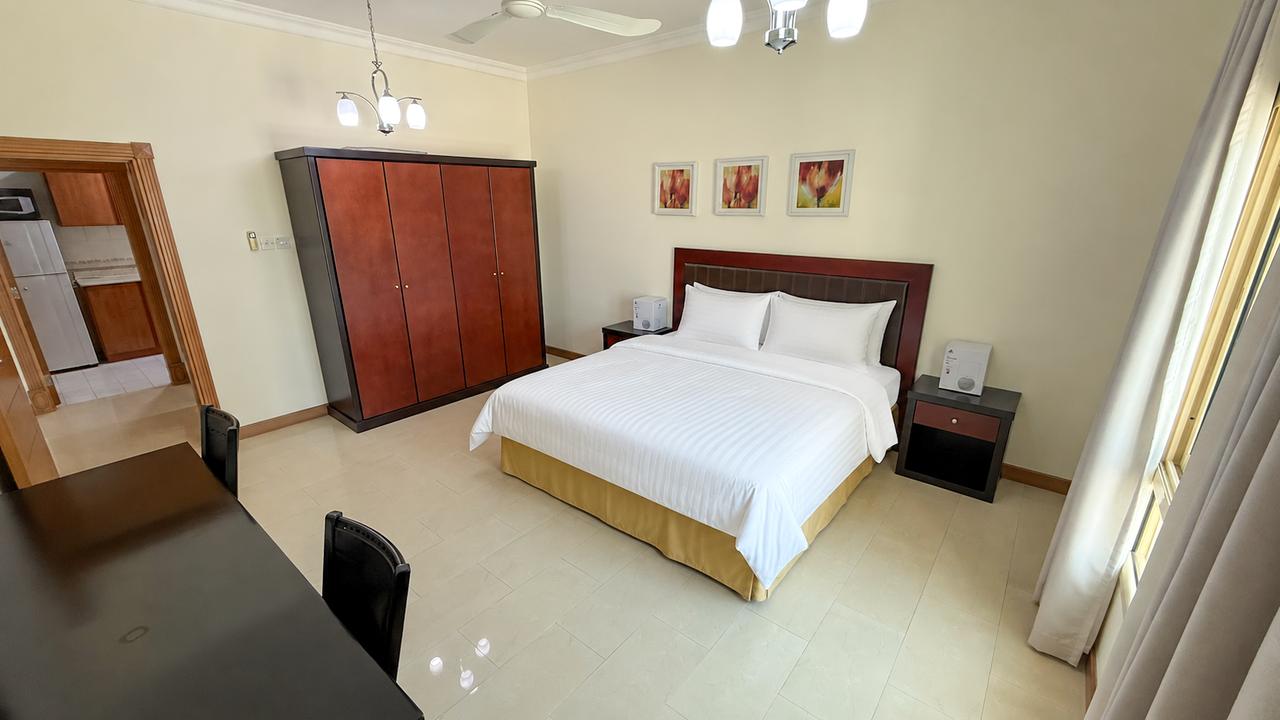 1 Bedroom Apartment with Water View and Gym