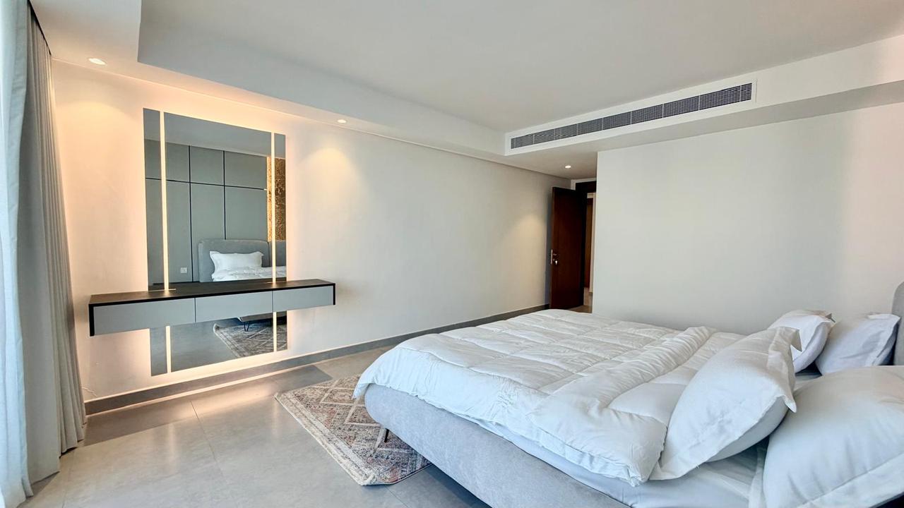 One-Bedroom Apartment, 94 sqm, Two Bathrooms