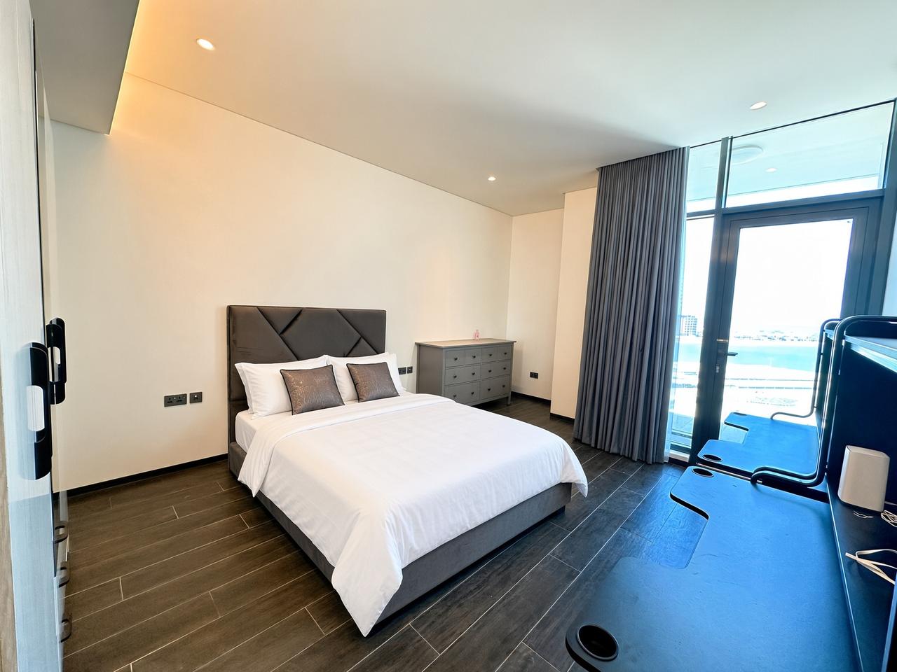 2-Bedroom Flat with Water Views and Pool